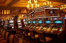 Baccarat Live Dealer ကဒ်ဖဖြန်ချိနေသောအနေအထား