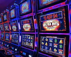 Live Casino Real Dealer နှင့် Baccarat ကစားနေသောပုံ